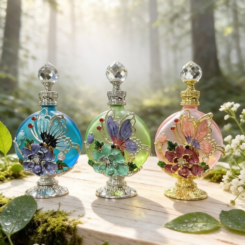 Perfume Fragrance Base - 4個入り空の香水瓶、エナメル蝶模様、ゴールドベース、ダイヤモンド型の蓋、30ml詰め替え用フレグランスローション、トナー、エッセンシャルオイルボトル
