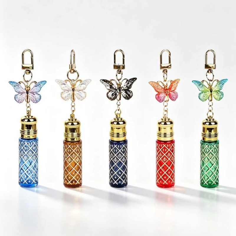 Attar Oil Roll On - 2026年新作 10/30個入り 8ml 空のガラス製ロールオンボトル 空の香水/アターオイル/エッセンシャルオイルボトル 蝶のキーホルダー付きギフト